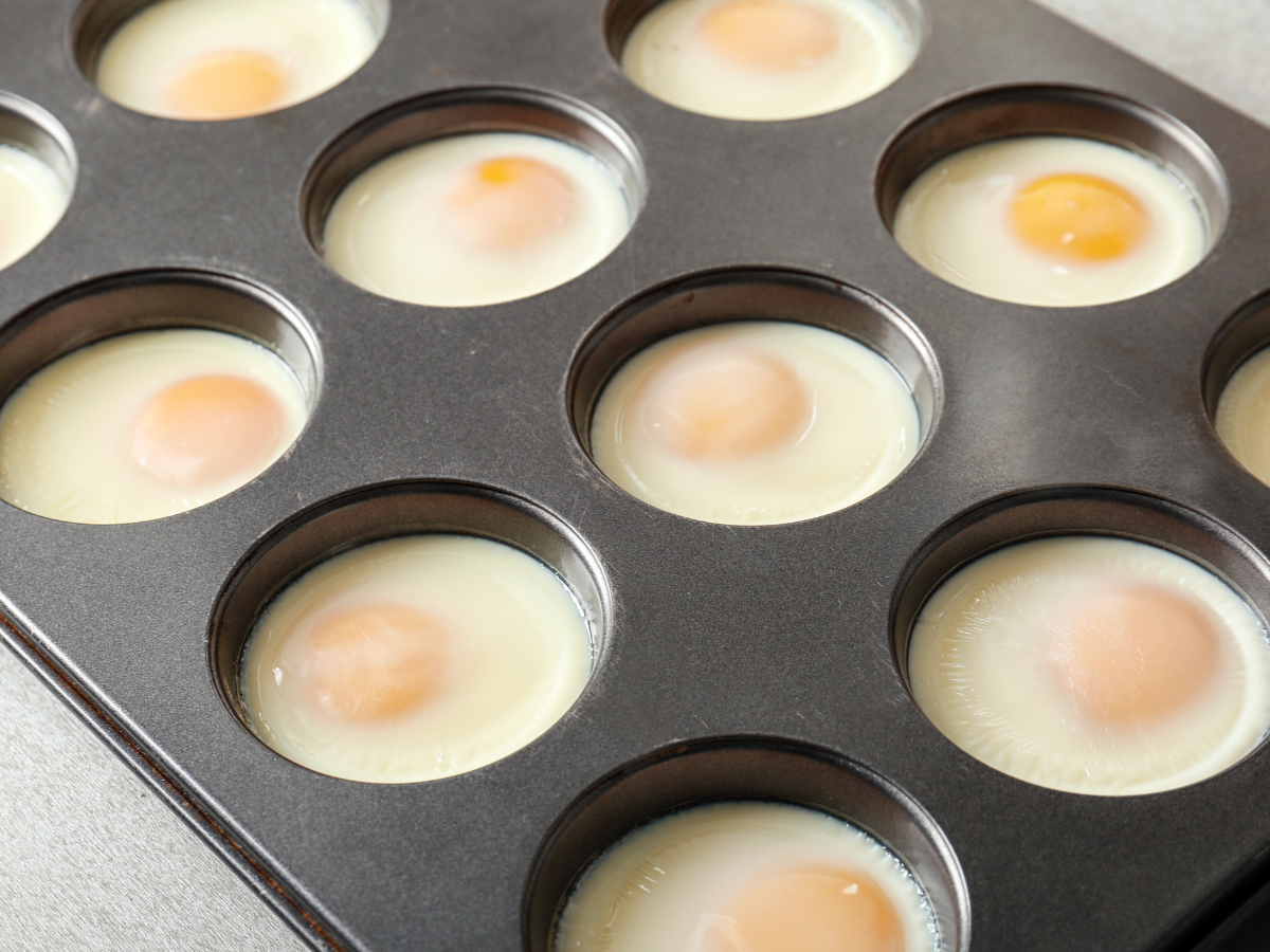 Muffin Tin Poached Eggs or Oven-poached Eggs